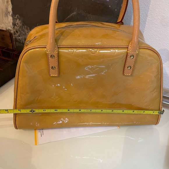 LOUIS VUITTON Monogram Mango Tompkins Square Bag - Picture 10 of 10